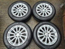 4x Genuine Land Rover 20" Style 1065 Alloy Wheels + Pirelli Tyres Defender