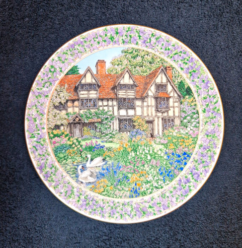 Royal worcester cottage - royal,