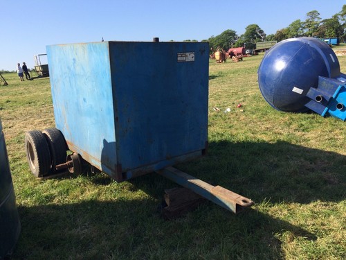 Fuel bowser 300 plus vat - fuel,