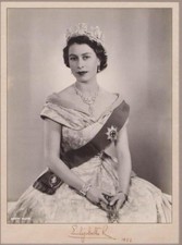 QUEEN ELIZABETH II PORTRAIT