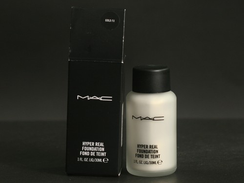 Mac hyper real foundation - real,