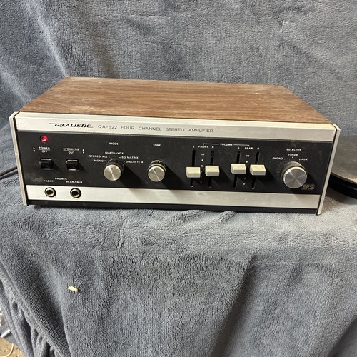 Vintage realistic 622 four - realistic,