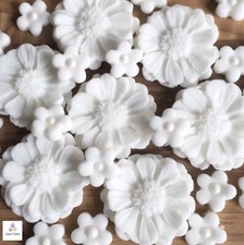 30 Edible White Flowers Bouquet Fondant Sugar Cake  Toppers Birthday Wedding