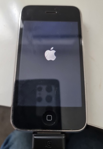 Apple iphone 1st generation - iphone,