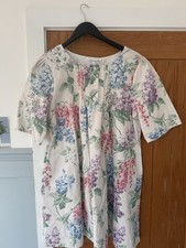 Cabbage and Roses Women's Size
