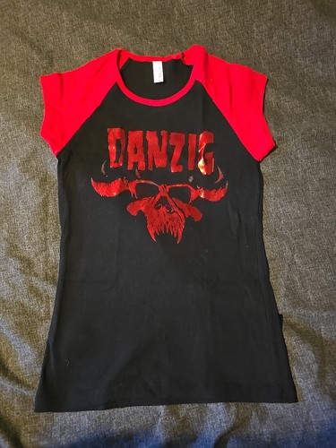 Red and black danzig - black, t-shirt