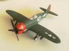 1.72 SCALE REPUBLIC THUNDERBOLT P47 WW2 AIRCRAFT,READY ASSEMBLED,VGC,FREE P&P.