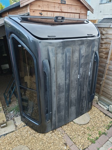 Mitsubishi l200 series long - mitsubishi,