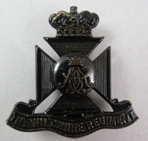 Military cap badge 4th - cap,