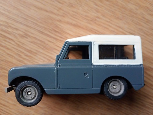 Vitesse grey and white land - grey,