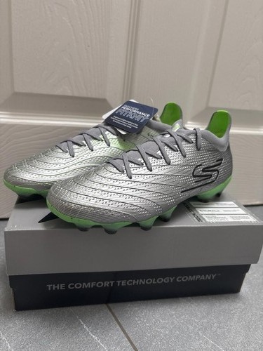 Bnwt skechers football boots - bnwt,