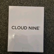 Cloud nine  Led Travel Vanity