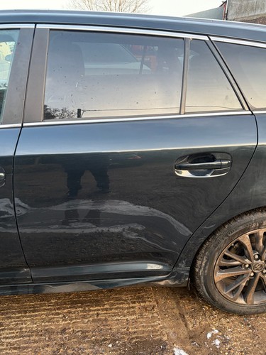 2016 toyota avensis estate - 2016,