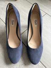 Clarks Narrative Ladies Navy Suede Heeled Shoes Size 8 D. Great Condition.