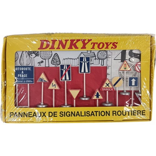 Dinky toys vintage road - toys,