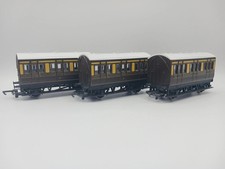 3 x Hornby OO Gauge GWR Coaches S6339