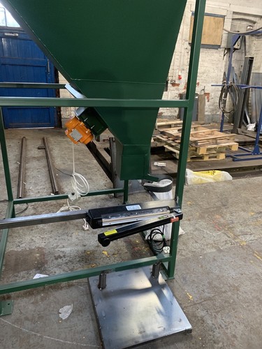 Vibrating 25kg bag - bag, bagging