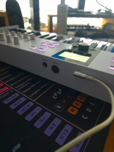 Arturia keylab essential - essential, 49