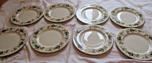 Royal doulton larchmont - x,