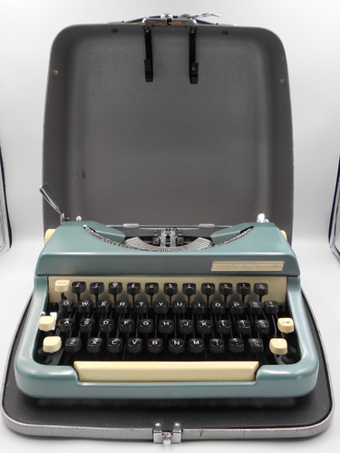 Typewriter classic imperial - typewriter,