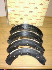 SET OF 4 FRONT BRAKE SHOES FOR 1964 TO 1967 VAUXHALL VICTOR 101 SALOON ESTATE