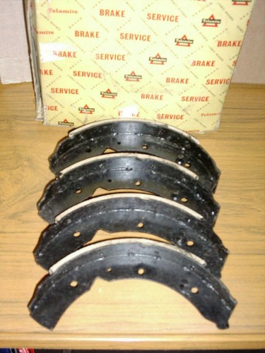 Set front brake shoes - of,