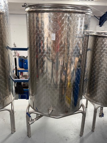 Stainless steel tank - 500l,