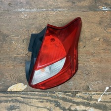 MK3 FORD FOCUS HATCHBACK - REAR O/S DRIVER BRAKE TAIL LIGHT