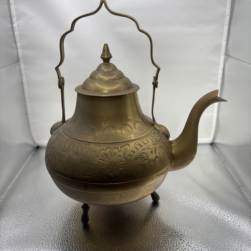 Unusual three legged vintage - unusual,