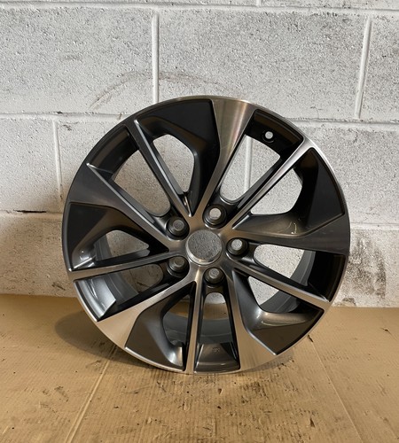 Toyota rav4 genuine alloy - genuine, 17"