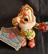 jim shore disney traditions snow white seven dwarfs Sneezy hanging ornament 