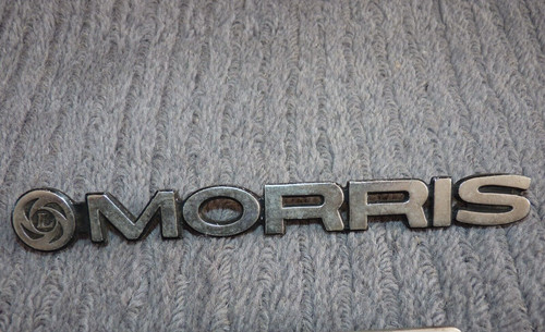 Vintage morris car badge - morris,