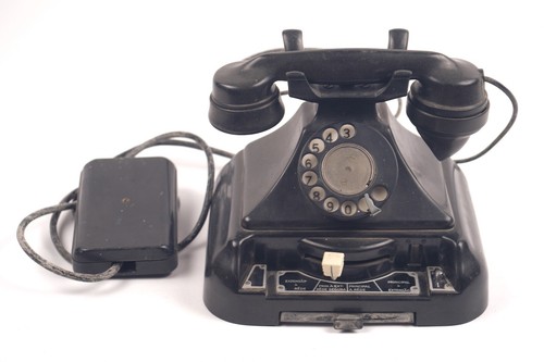 Vintage telephone made - , of