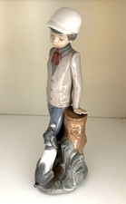 Nao by Lladro, Boy and dog 'Affectionate Puppy' Ref 380G -  Retired 2001