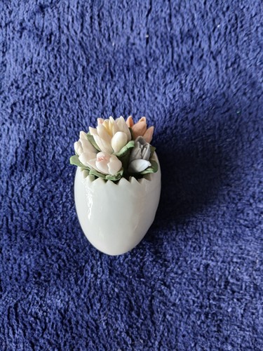 Small decorative egg - small,