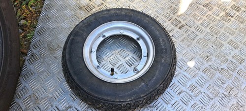 Wheel rim with - rim, tyre