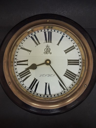 Vintage gpo fusee clock - fusee,