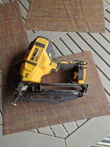 Dewalt dcn660n 18v cordless - 18v,