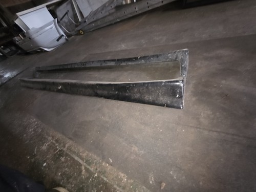 Side skirts toyota - mr2, mk2