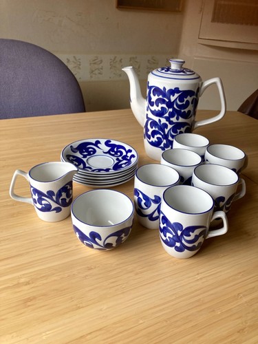 Royal cauldon blue scroll - royal,