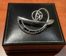 Vintage Carrick Charles Rennie