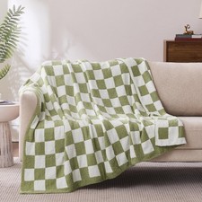 Cozzenity Checkered Throw