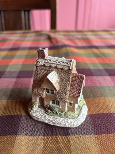 Lilliput lane cherry cottage - lilliput,