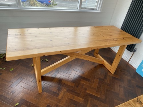 Large pine farmhouse kitchen - pine,