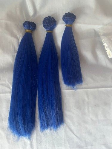 Doll hair for rerooting blue