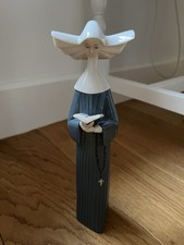 Lladro Praying Nun 13 in