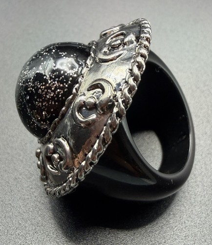 Y2k chunky black lucite - chunky,