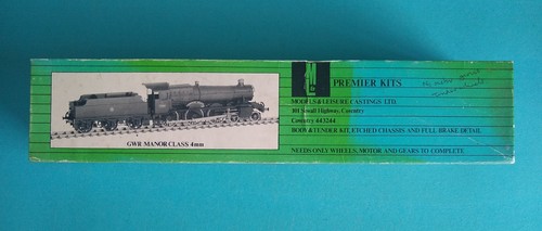 Boxed premier kits white - boxed,