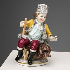 Antique Figurine Rudolstadt