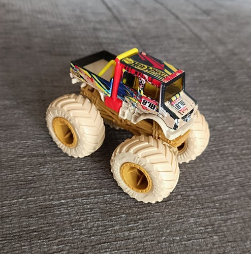Hot wheels monster trucks - monster,
